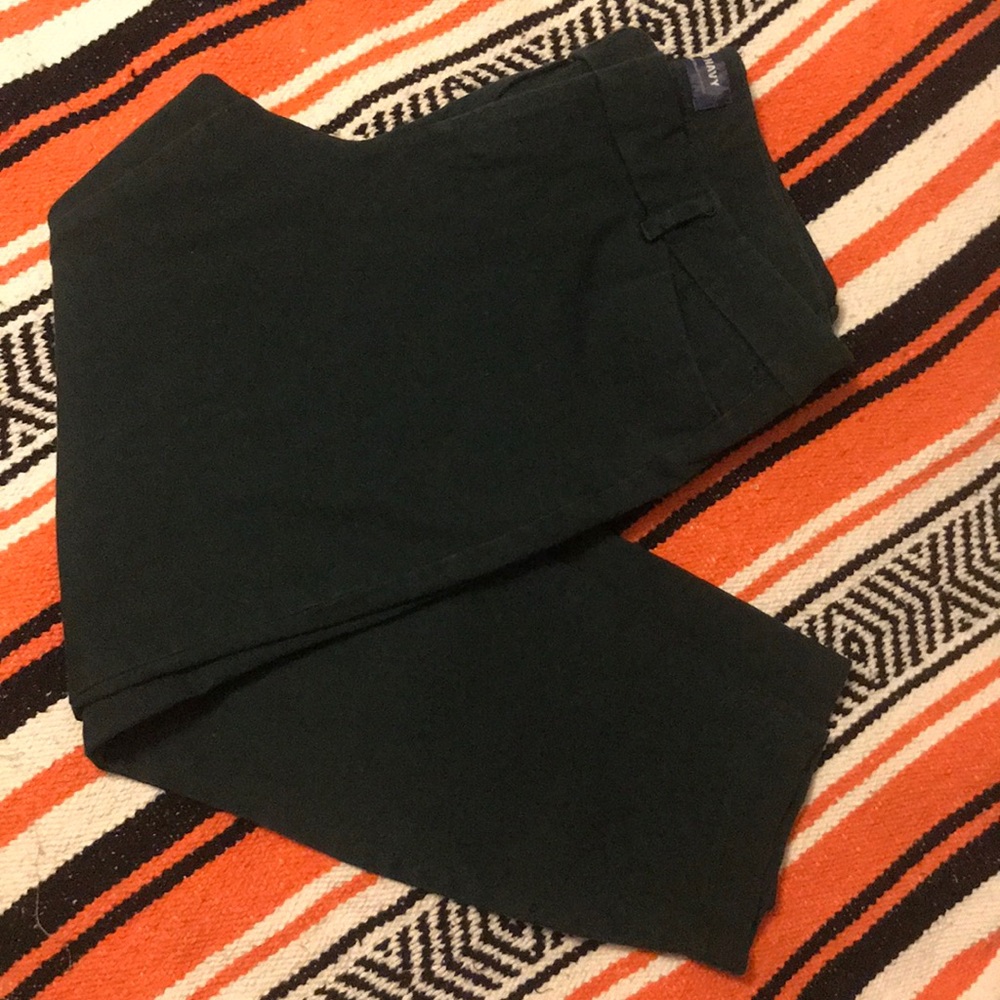 Old Navy Pixie Pants. Mid Rise- Hunter Green